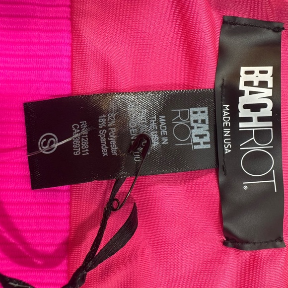 Beach Riot Bikini Top Ribbed Eva Pink/Red Size Small Travel Ready Swim - Picture 3 of 5